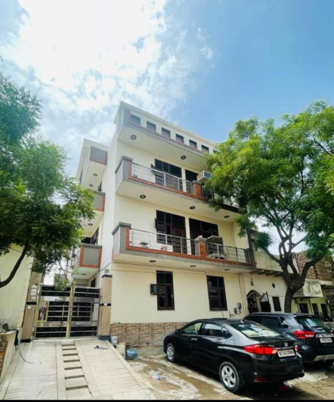 Hotel Shri Krishna Divine Dham à Mathura Extérieur photo